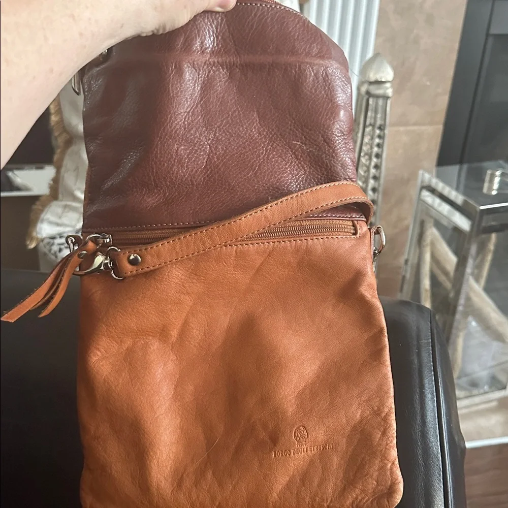 Borgo degle Etruschi Leather Crossbody Bag in Cognac Brown and chocolate brown - Picture 16 of 16